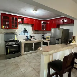 Apartamento Centrico Con Wifi Y Luz Incluido, La Romana